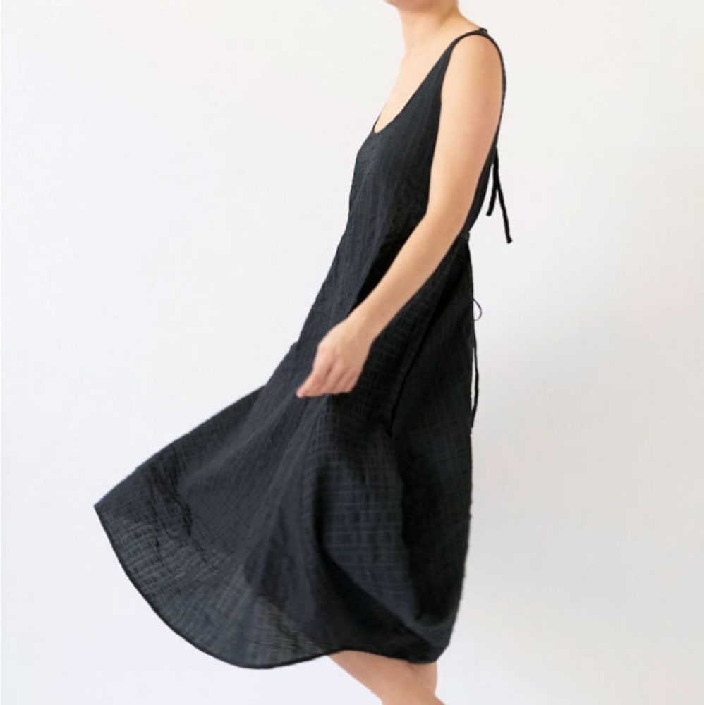 ARAKS Risa Textured Fabric Midi - Open Back Dress NWT - Medium. USA MADE 🇺🇸